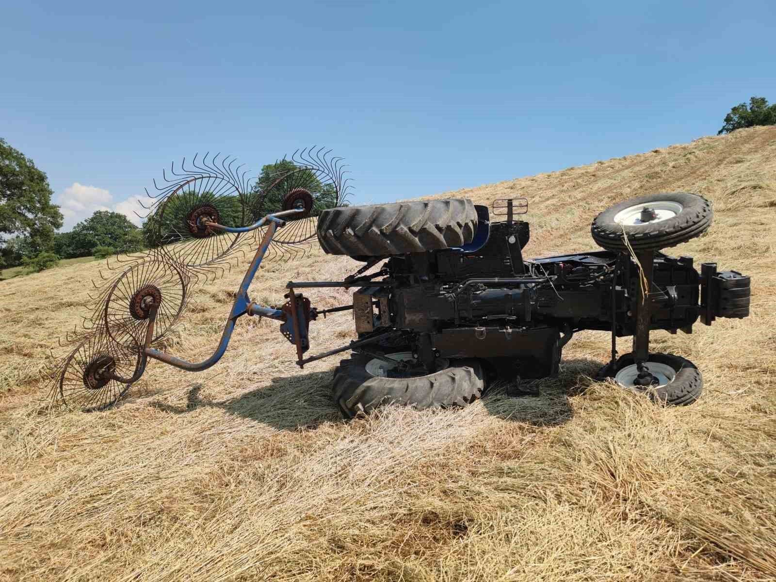 Tarlada feci kaza: Traktörün devrildiği sürücüden acı haber