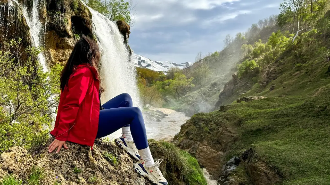 Erzincan’ın 2 Bin Metredeki Saklı Cenneti Konarlı Şelalesi