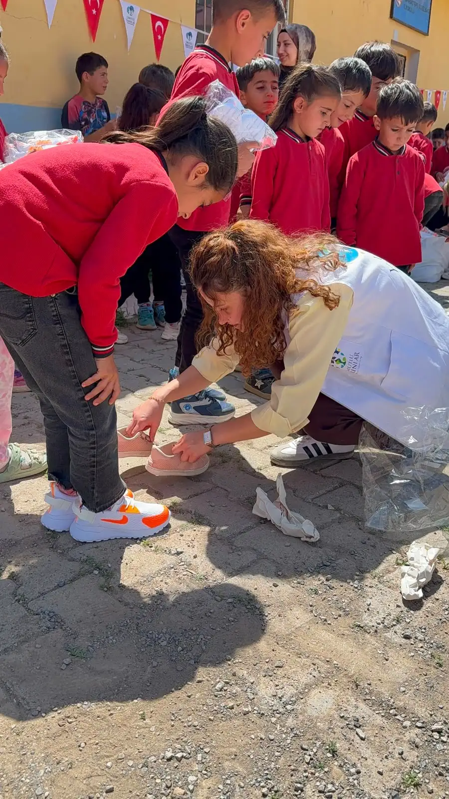 Umutlu Yarınlar Derneği’nden 150 Çocuğa Destek2