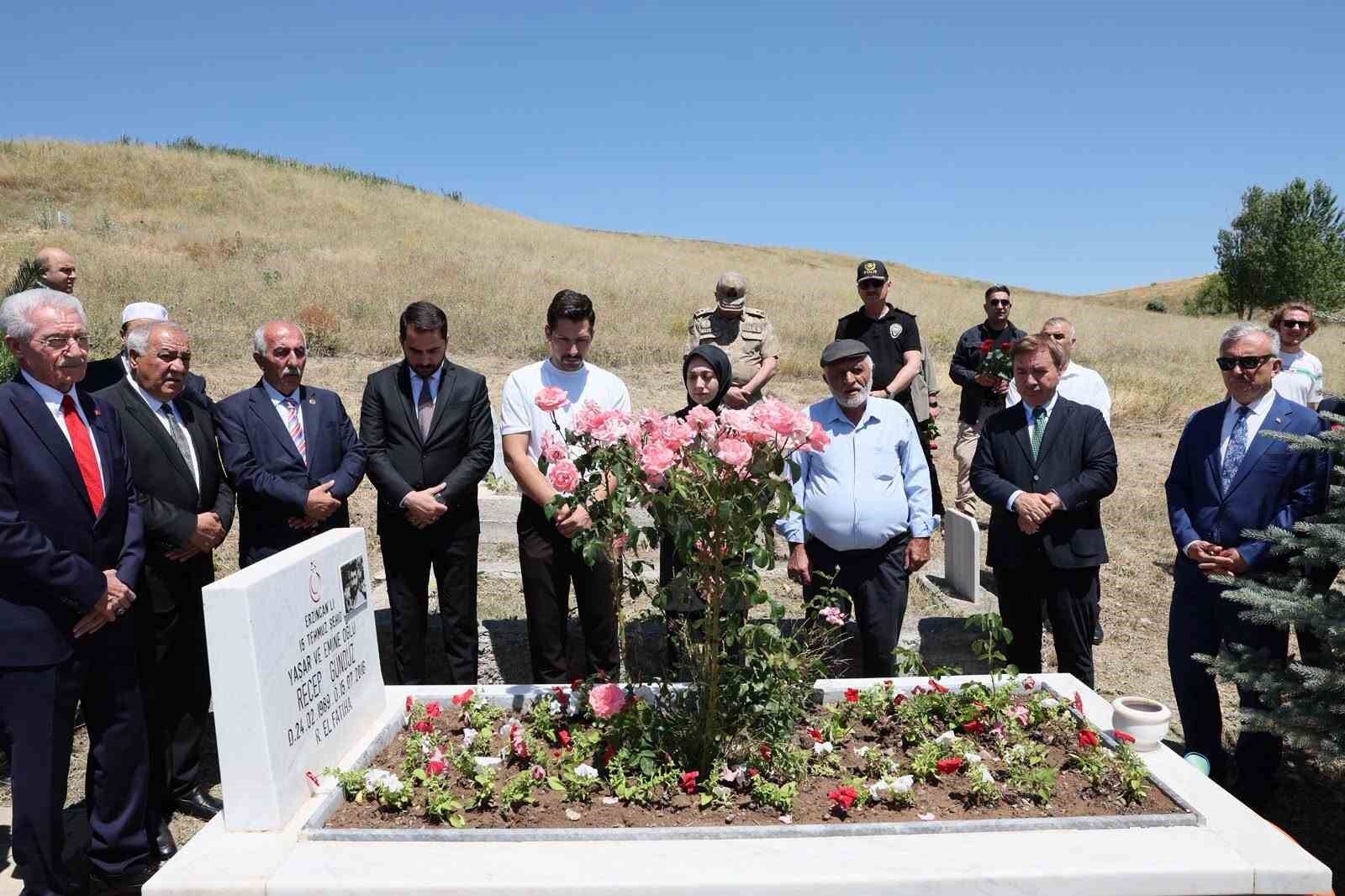 15 Temmuz Şehidi Recep Gündüz’ün Kabrine Ziyaret