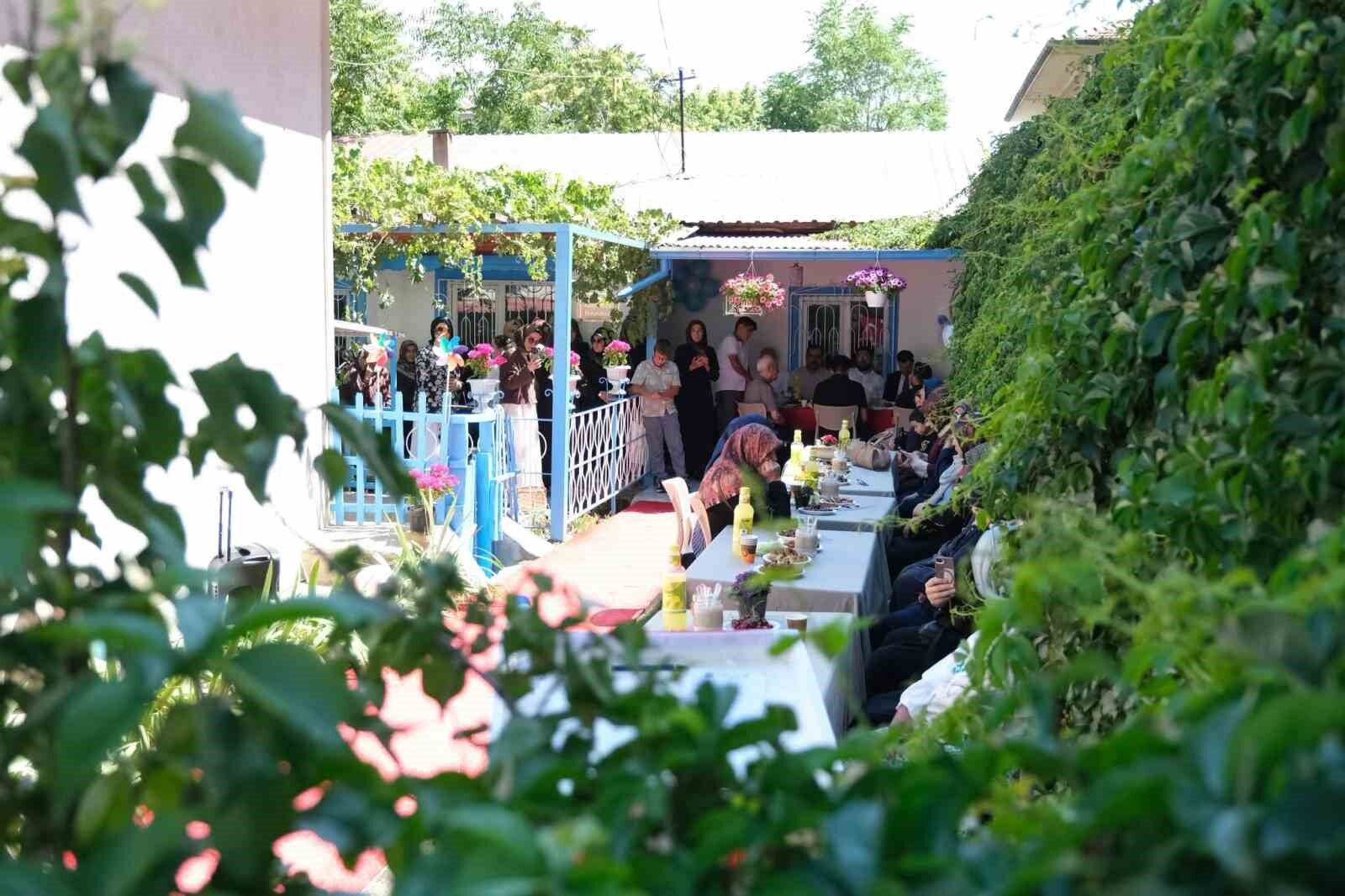 Erzincan'ın ilk 'İyilik Evi' hizmete açıldı