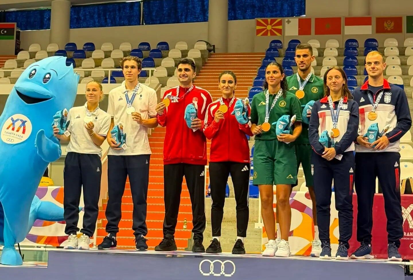 Erzincanlı milli badmintoncular altın madalyanın sahibi oldu