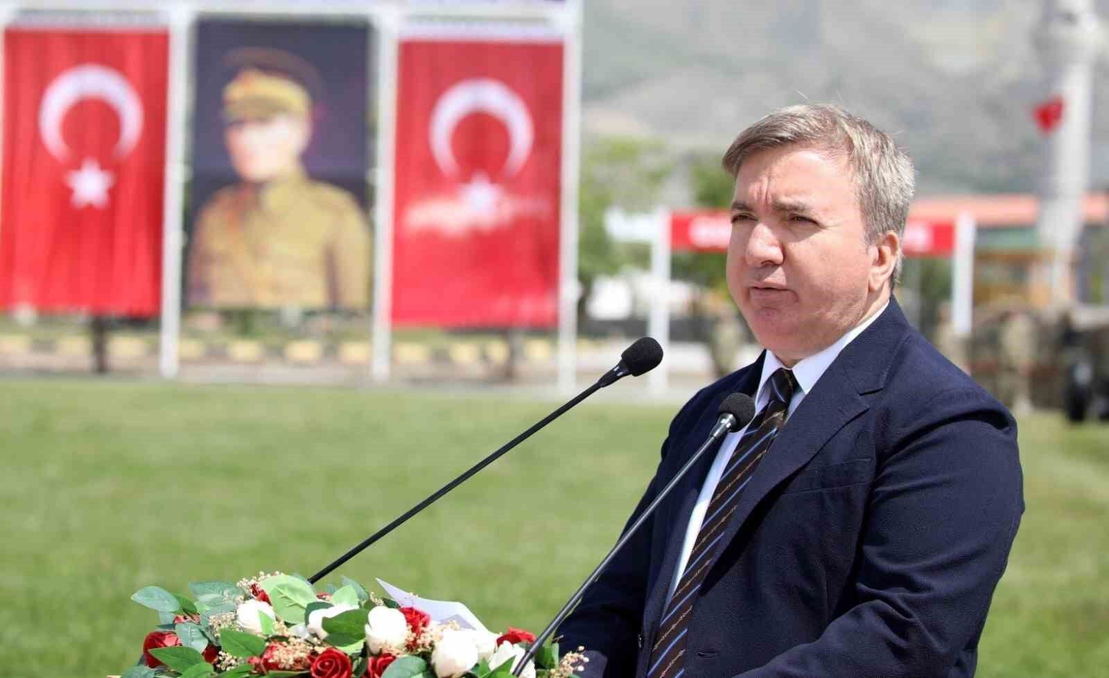 Vali Aydoğdu: 'Bağımsızlık meşalesi sonsuza dek yanacak'