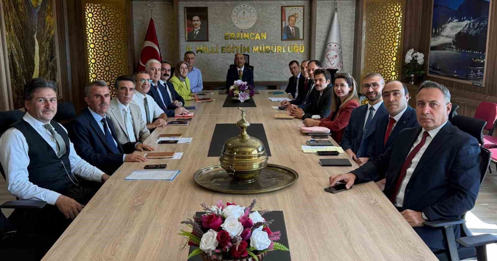 Erzincan'da İlçe Milli Eğitim Müdürleri Kurulu toplantısı yapıldı